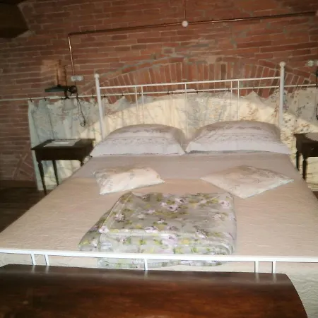 别墅 With 2 Bedrooms In With Private Pool Enclosed Garden And Wifi 24 Km From The Beach *