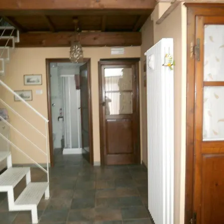 With 2 Bedrooms In With Private Pool Enclosed Garden And Wifi 24 Km From The Beach 别墅 蓬泰代拉